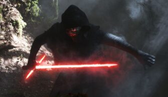 Kylo Ren’in Işın Kılıcının Hikayesi Açıklandı